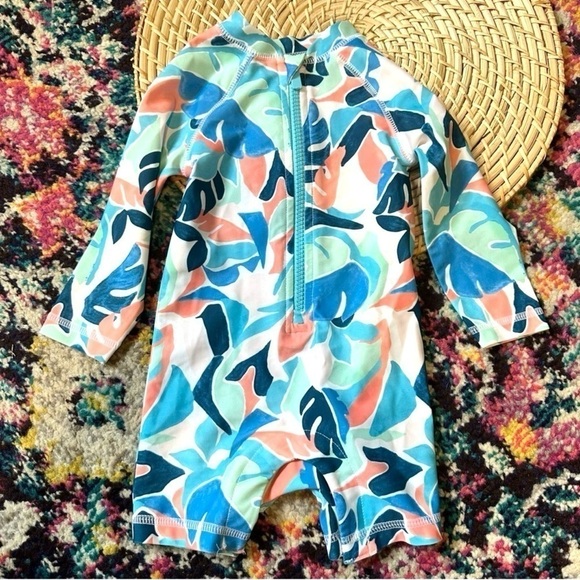 Old Navy Printed Long Sleeve Swimsuit - Picture 1 of 3